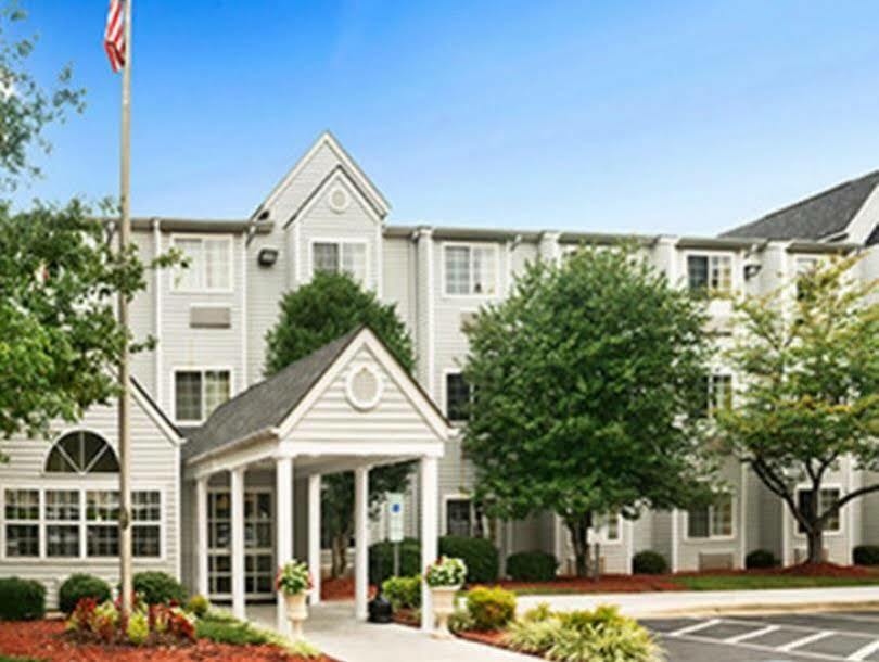 Microtel Inn By Wyndham Charlotte Airport Экстерьер фото